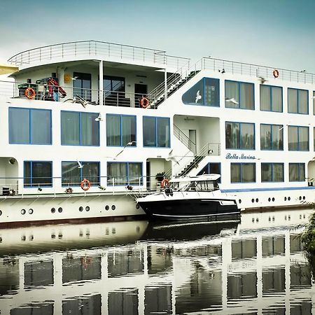 Hotel Bella Marina ジュリロヴカ エクステリア 写真